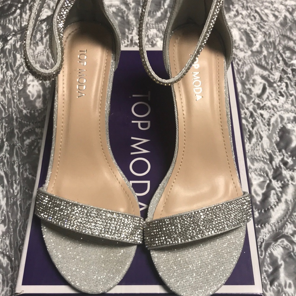 Women’s shoes